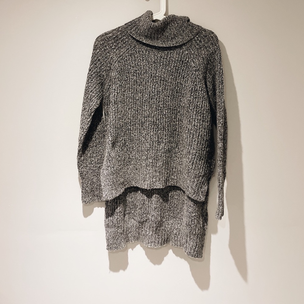 EXPRESS High Low Turtleneck